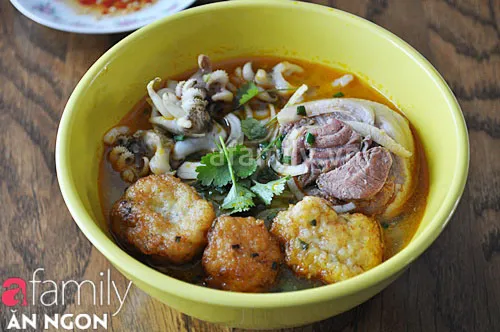 [Chế biến] – Bánh canh chả mực, món ngon cuối tuần