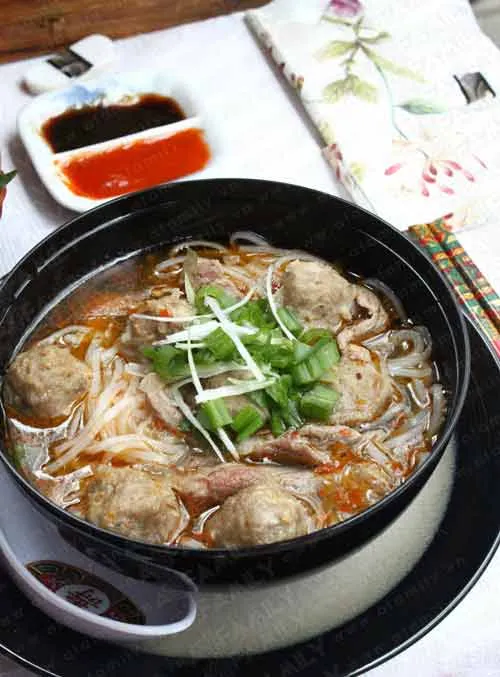 [Chế biến]-Phở bò viên sa tế