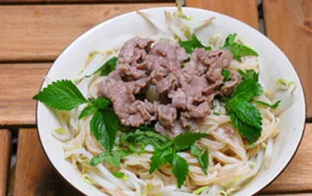 [Chế biến]-Phở trộn xốt me chua