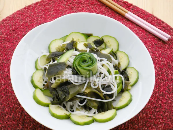 [Chế biến] – Salad rong biển mát bổ mà ngon