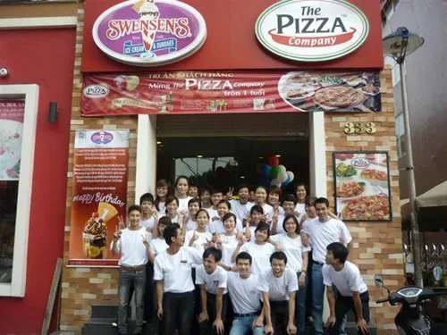 Cơn lốc quà tặng mừng The Pizza Company 1 t.uổi.