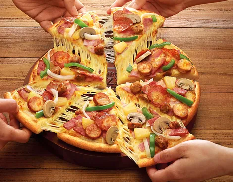 Cơn lốc quà tặng mừng The Pizza Company 1 t.uổi.