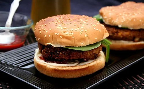 Công thức bánh hamburger bằng đậu phụ