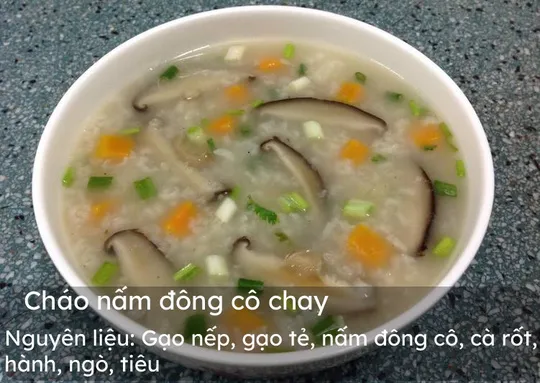 Độc đáo bánh giầy ngũ sắc