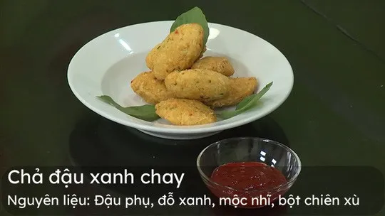 Độc đáo bánh giầy ngũ sắc