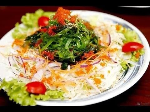 Hướng dẫn cách làm salad rong biển trứng cua ngon mê ly y hệt nhà hàng