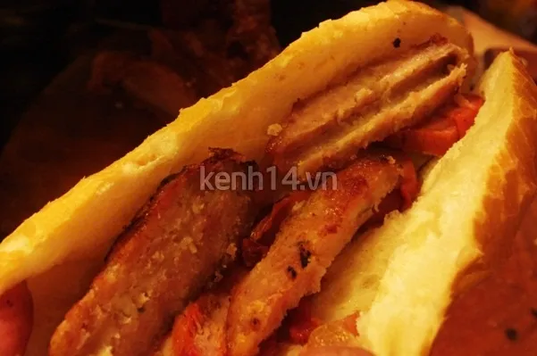 Khám phá “thiên đường” bánh mì heo quay ở Sài Gòn