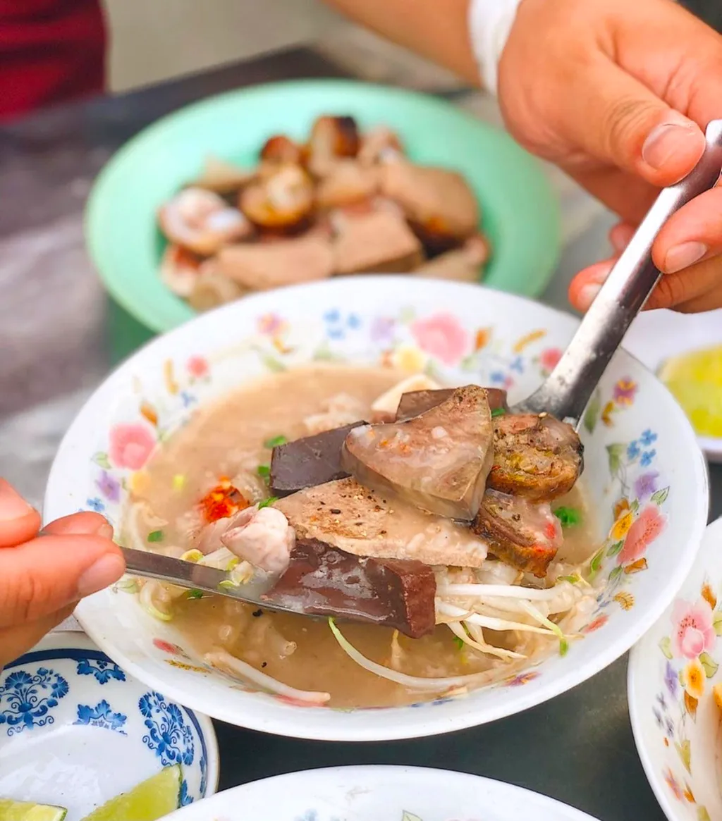 Loạt món cay, nóng cho ngày mưa ở TP.HCM