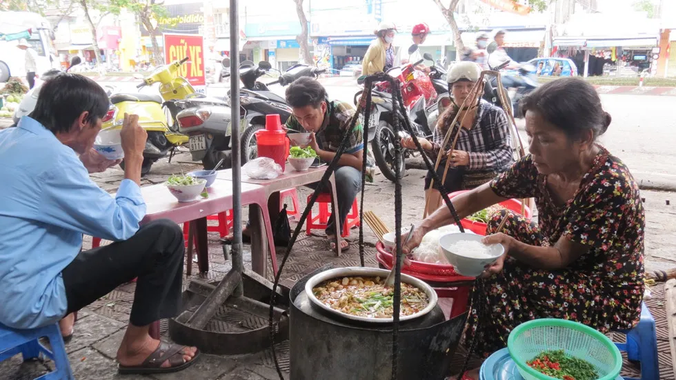 Loạt món cay, nóng cho ngày mưa ở TP.HCM