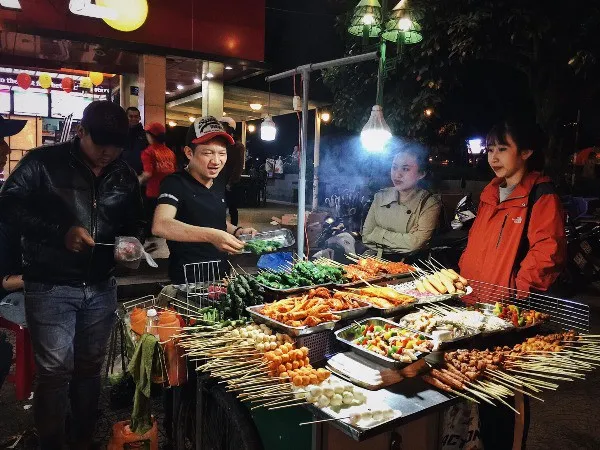 Một ngày ăn uống như người Đà Lạt tại TP.HCM