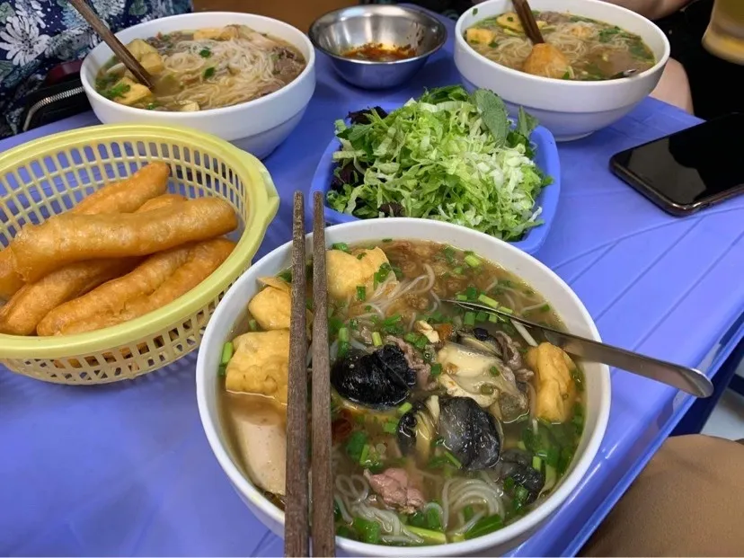 Những quán bún riêu chất nhất Hà Nội