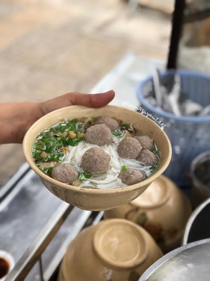 Ốc mỡ xào me