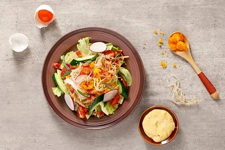 Salad rong sụn trứng muối