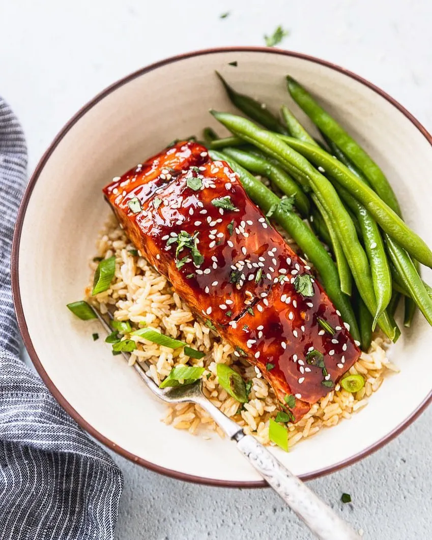 Thêm món salad này vào thực đơn bữa tối, chị em sẽ thấy công dụng tuyệt vời khi màn đêm buông xuống