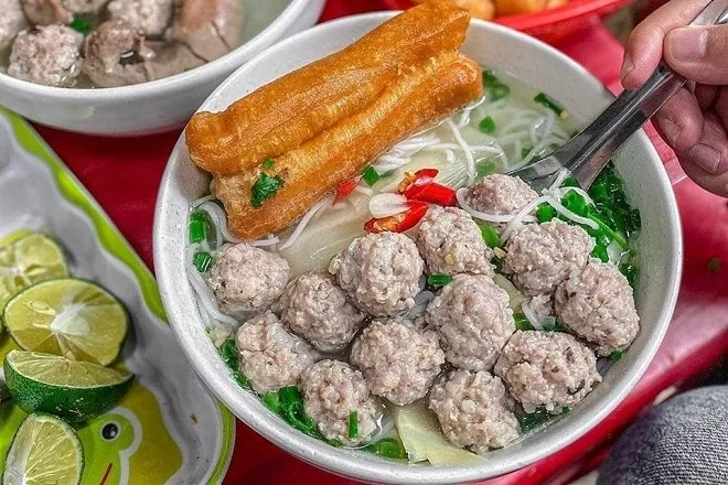 Tối nay ăn gì ở Hà Nội: Top 18 quán ăn bình dân ngon nhất Hà Nội