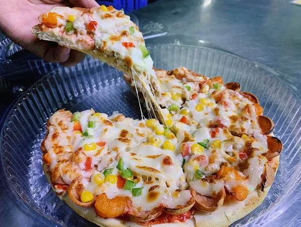 Trong mơ cũng không nghĩ 2 món pizza này có thật, lại còn được yêu thích