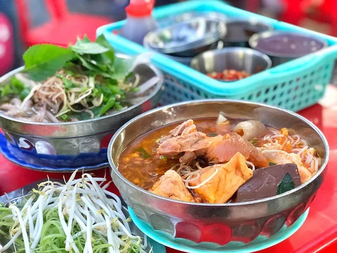 Tuyệt chiêu làm món canh hầm củ quả đẹp mắt, ngon hơn nhà hàng