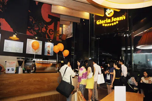 Uống Gloria Jean’s Coffees rinh Ipad 2